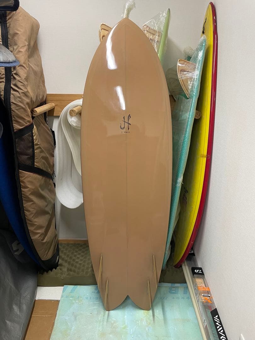ジョシュホールサーフボード 5’9”クワッドフィンフィッシュ