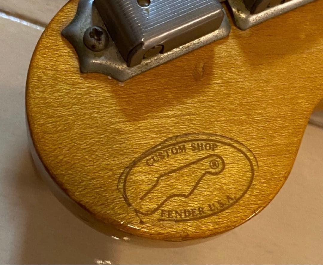 FENDER USA AMERICAN VINTAGE 旧カスタムショップロゴ