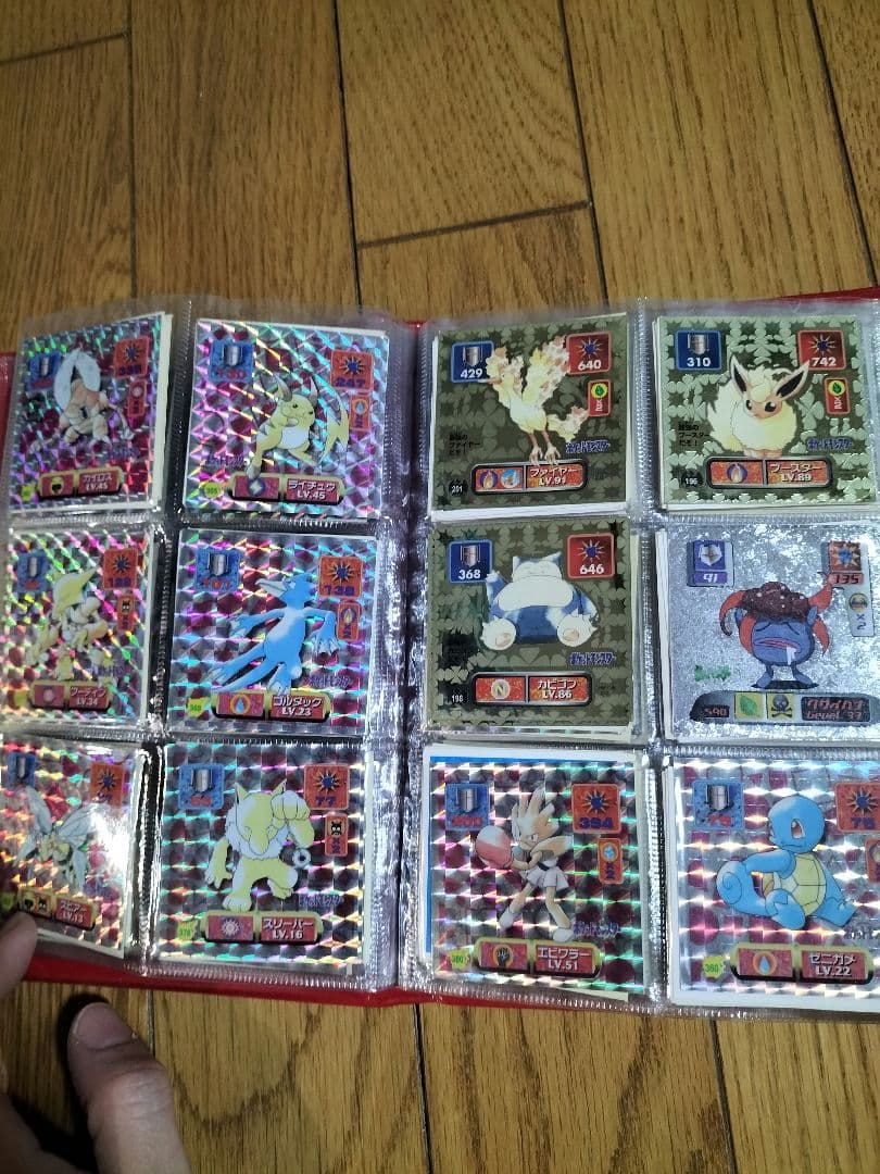 ポケモンシール　ポケットアルバム ポケモンデザイン