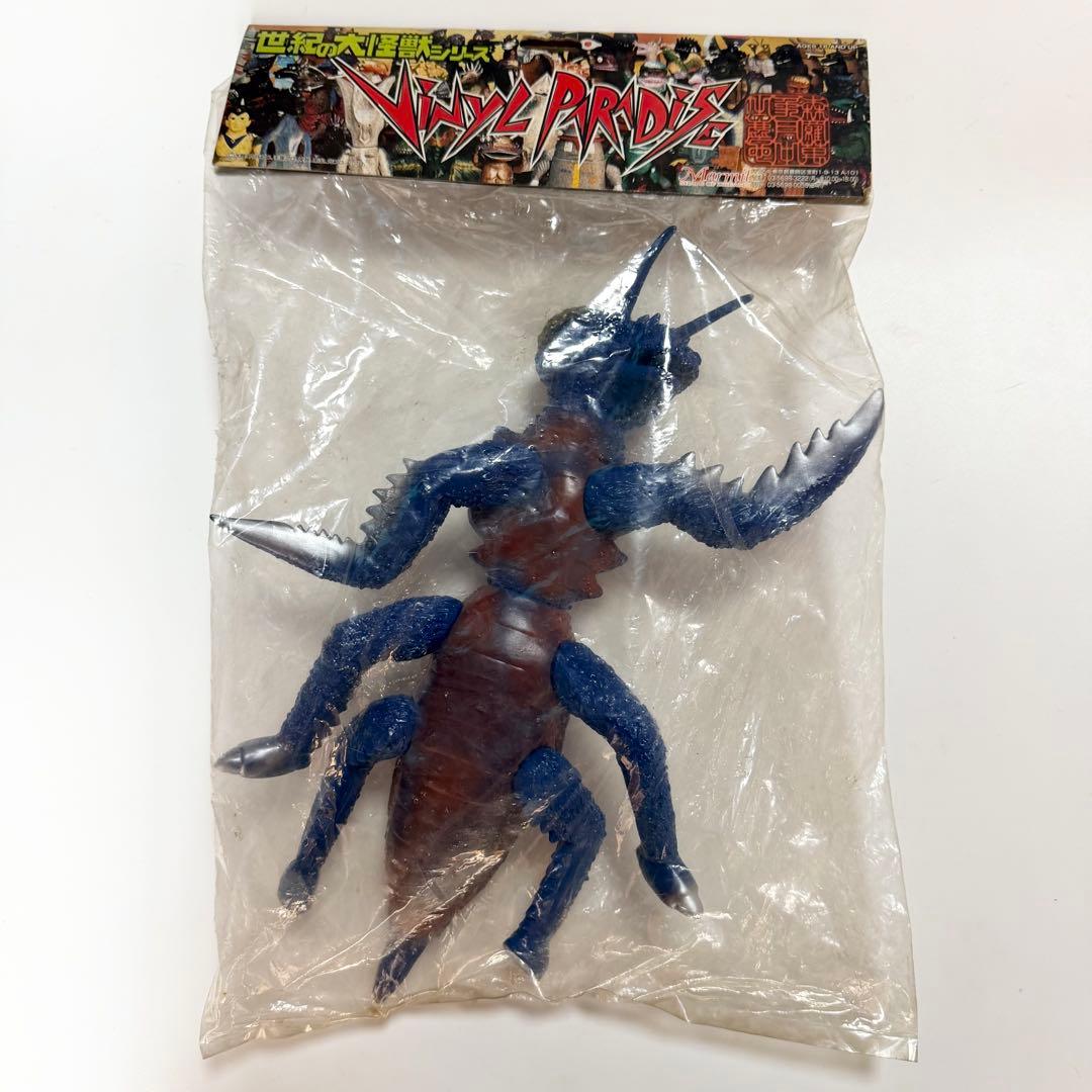 マーミット　世紀の大怪獣シリーズ　ビニパラベビー　カマキラス　ソフビ　フィギュア