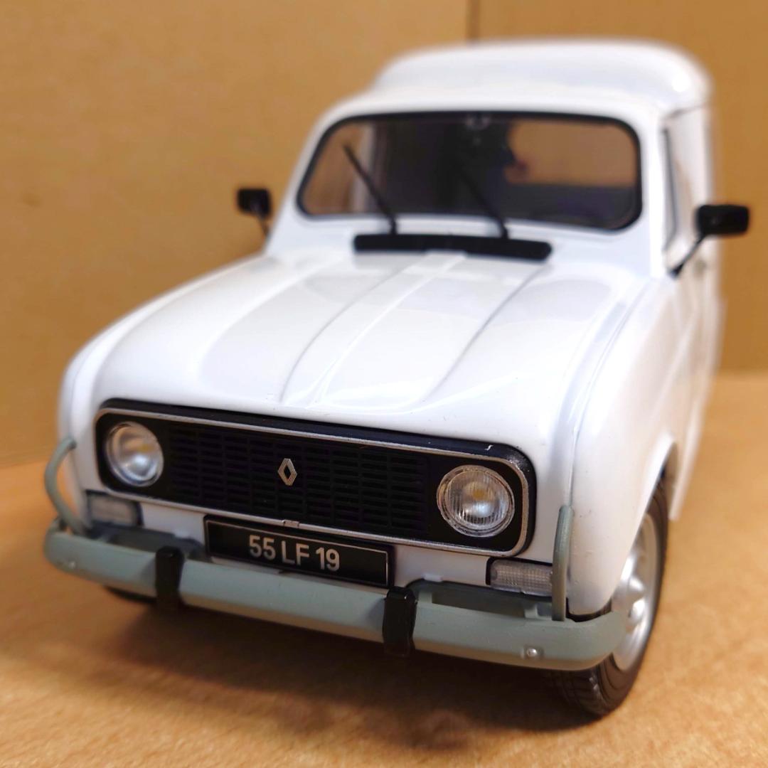 2台セット 1/18 ルノー4LF6 ホワイト & シトロエンアカディアーヌ