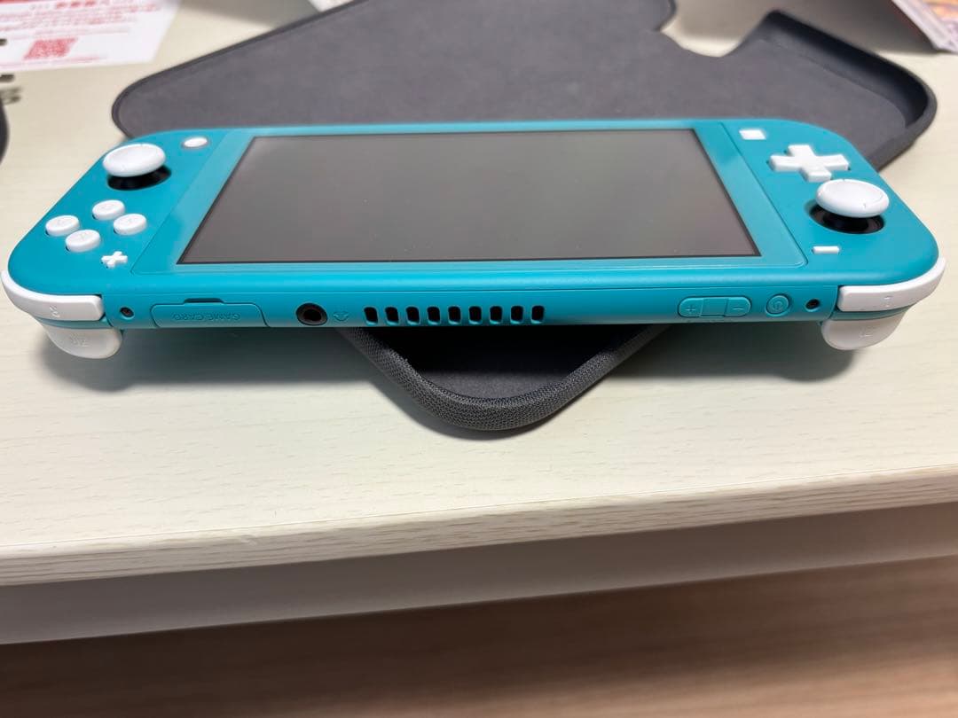 値下げ⭐︎ Nintendo Switch Lite 本体　ソフト２本セット
