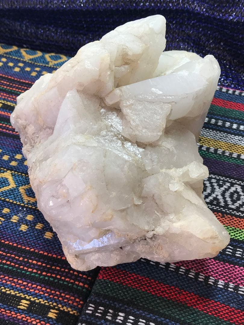 ◉約2.1kg【マダガスカル産水晶/原石】クリスタルクラスター