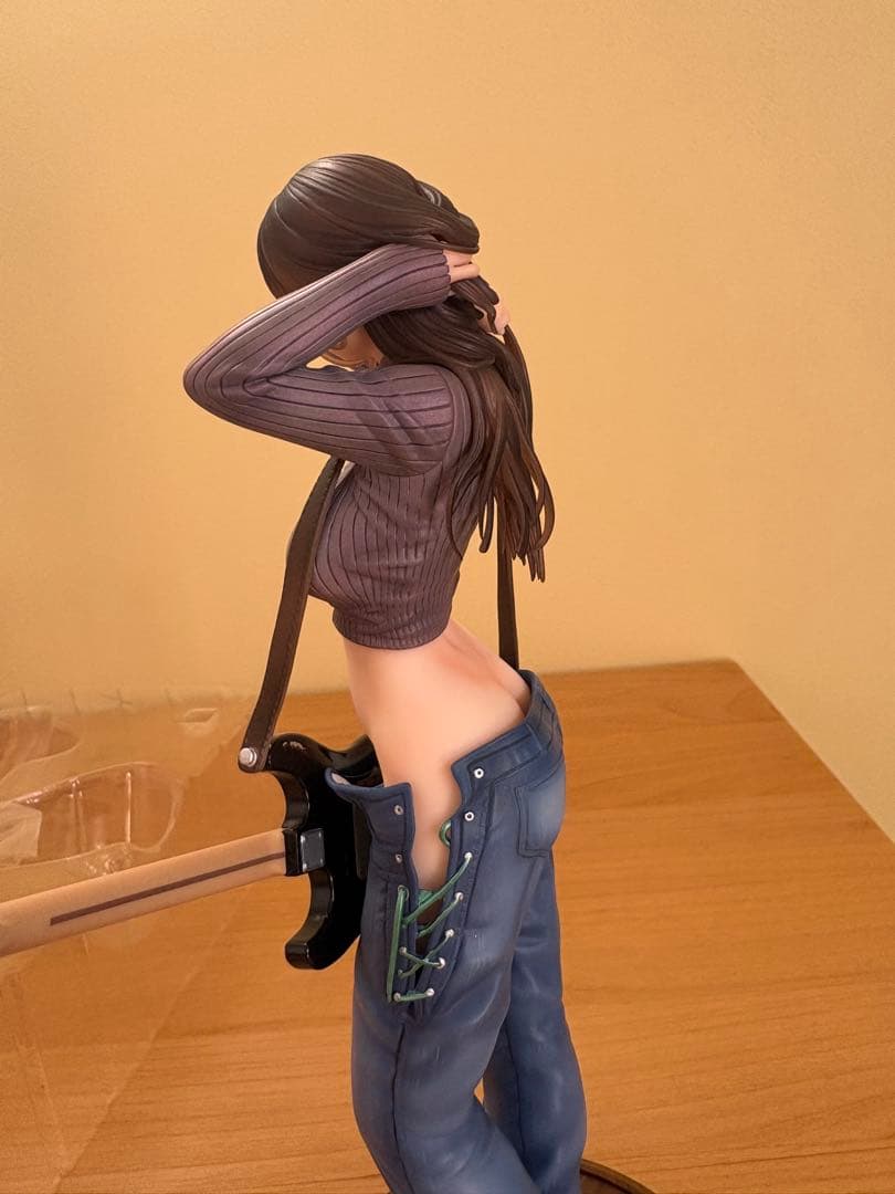 Lovelyギターの妹1/7スケール フィギュア hitomio拾六
