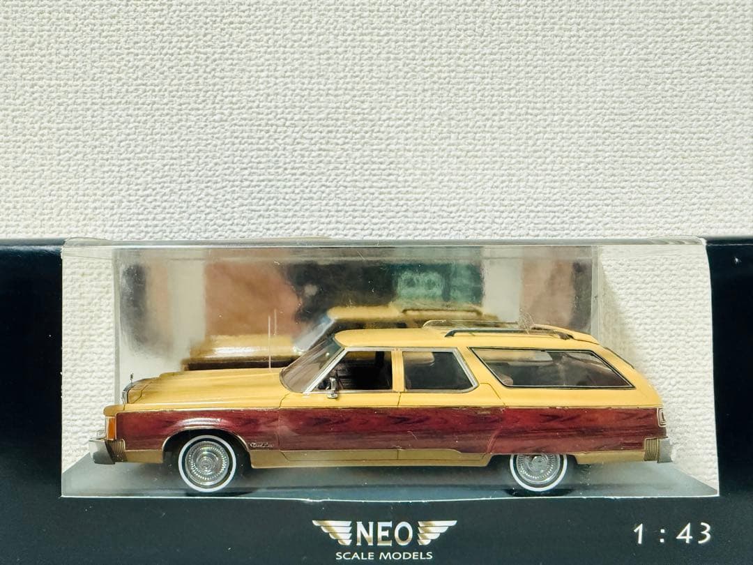 Neoネオ/Chryslerクライスラー タウン&カントリー 1/43 絶版