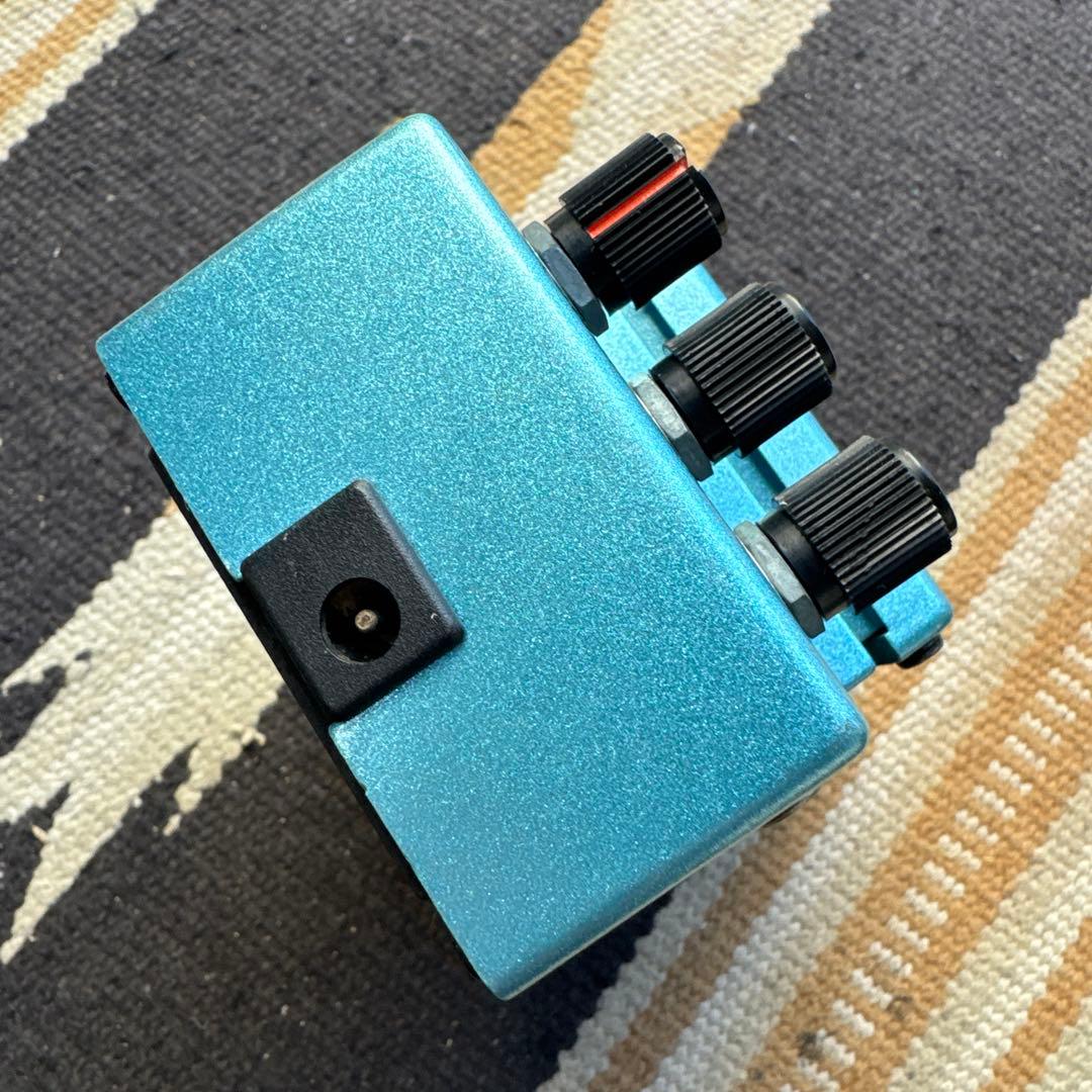 BOSS Chorus CE-3 日本製 LEDランプに変更済み