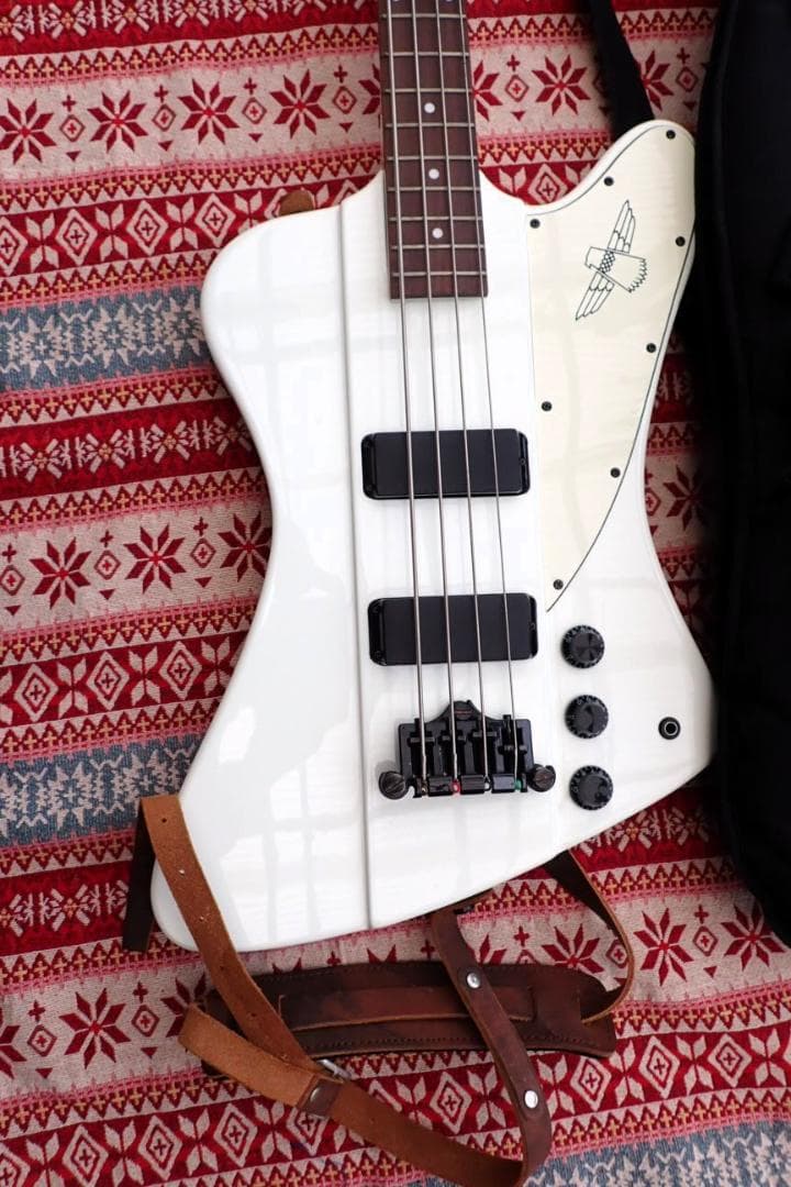 hxm1126 エレキベース Epiphone Thunderbird ホワイト