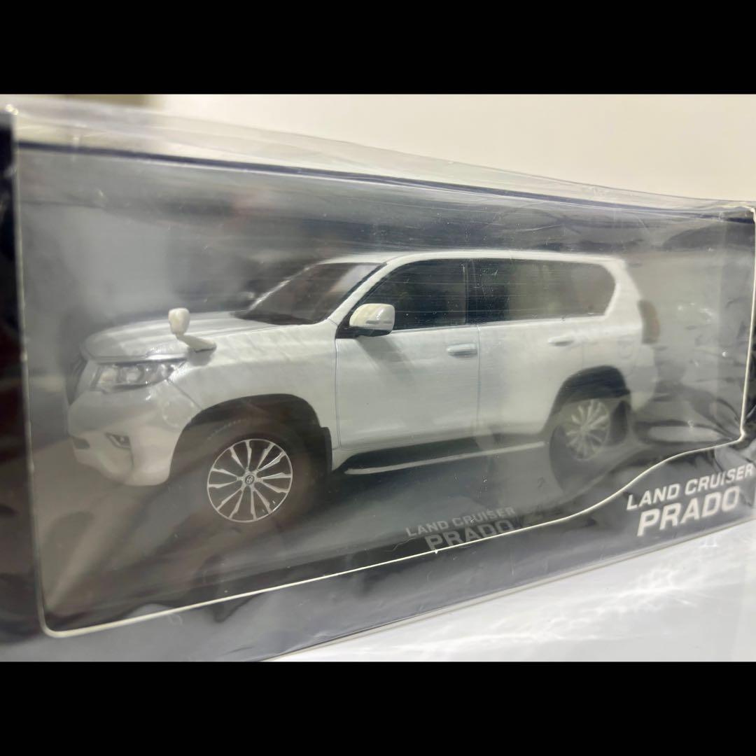 ランドクルーザー プラド 1/30 トヨタカラーサンプル 〈070〉