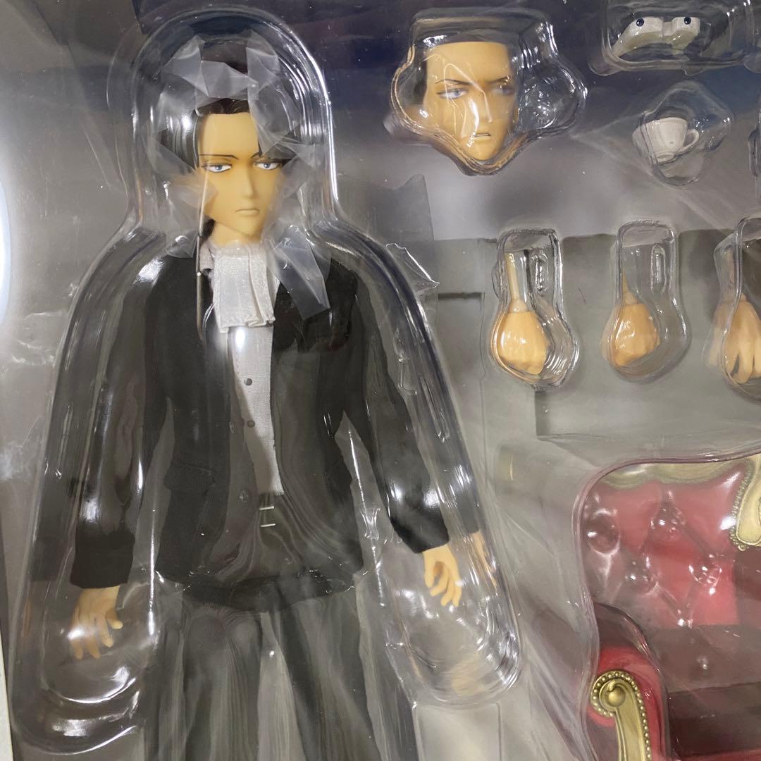 メディコムトイ RAH 進撃の巨人 リヴァイ 私服Ver. フィギュア