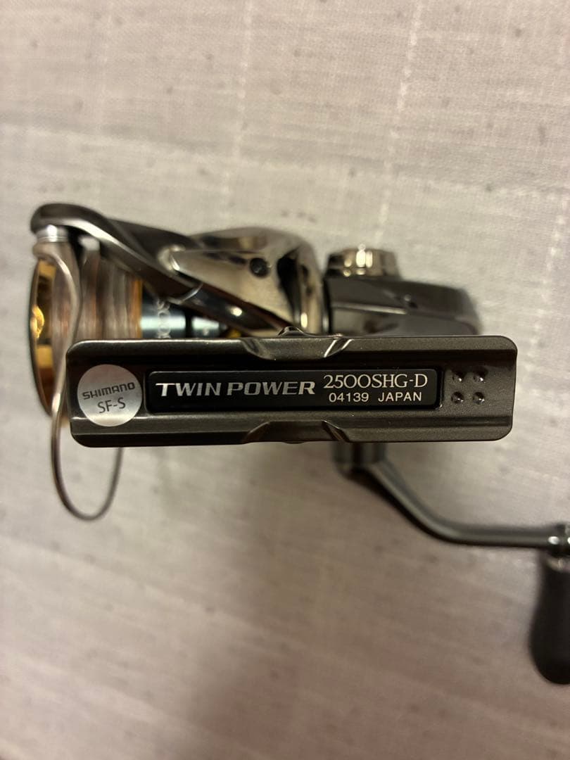 シマノ 20ツインパワー 2500SHG スピニングリール