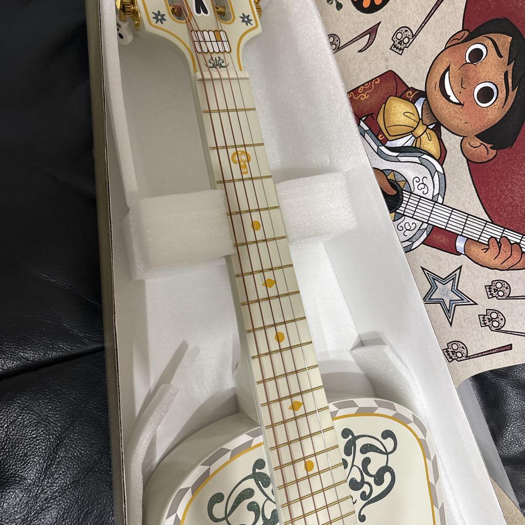ディズニー リメンバーミー ミゲル アコースティックギター