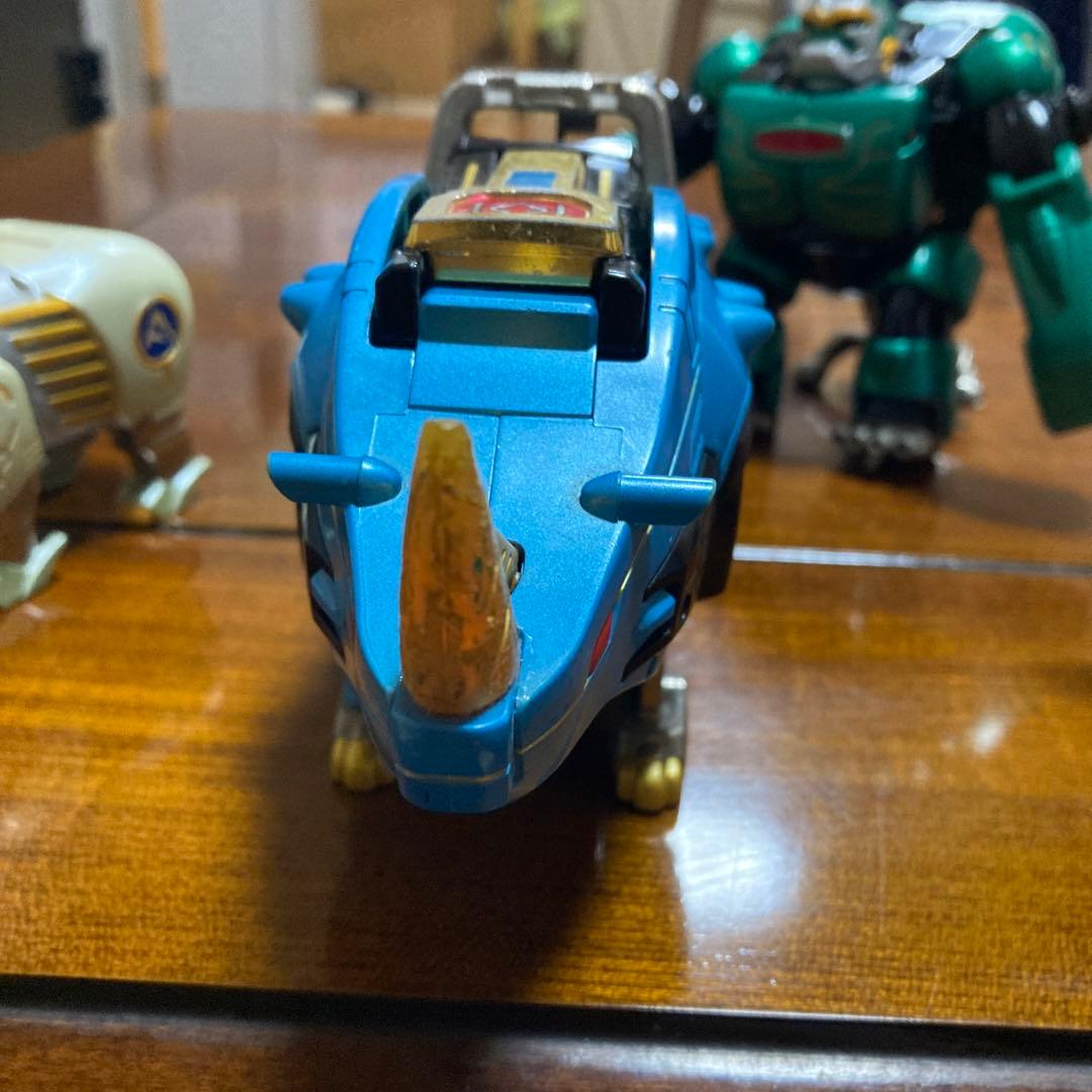 百獣戦隊ガオレンジャー　DX超合金 ガオマッスルストライカー