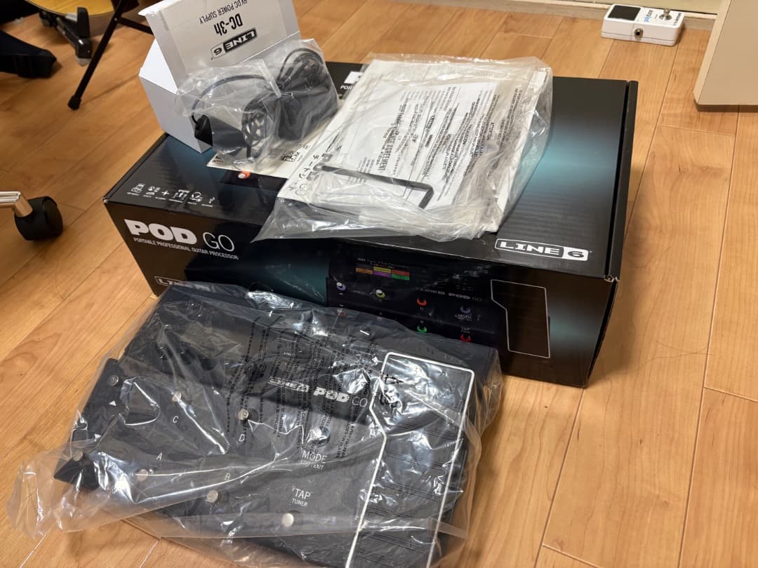 【美品】LINE6 POD GO 自宅使用のみ マルチエフェクター 箱付