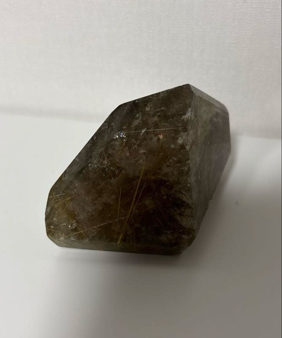 ゴールデンルチルクオーツ　210ｇ　鑑賞石 自然石 天然石 鉱物 置物