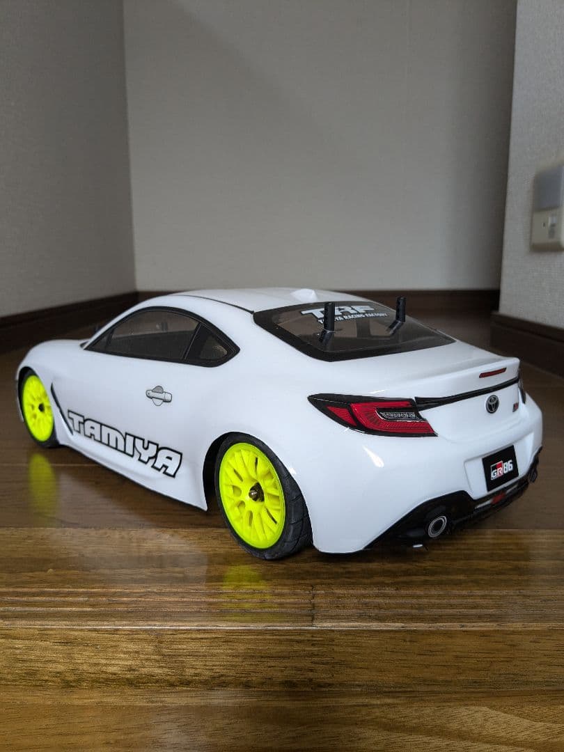 タミヤ　TT−02Rシャーシ　ボディ、オプションパーツ付き　未走行品