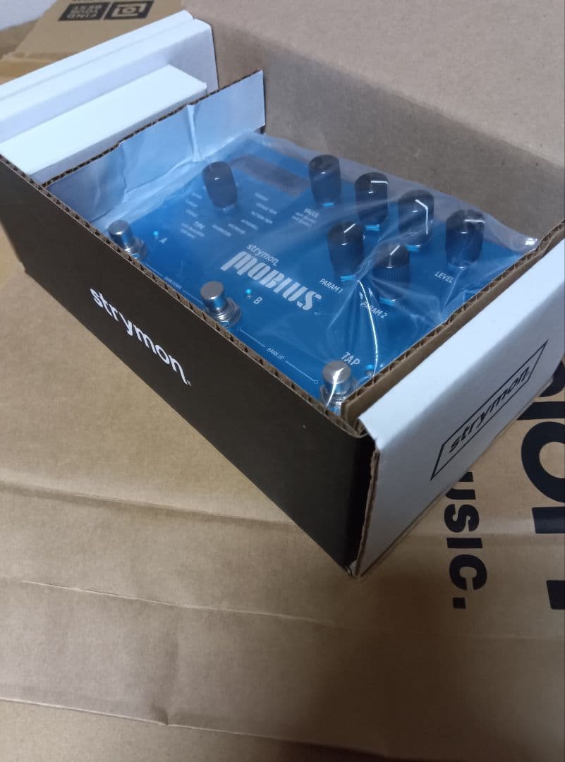 【美品】strymon mobius