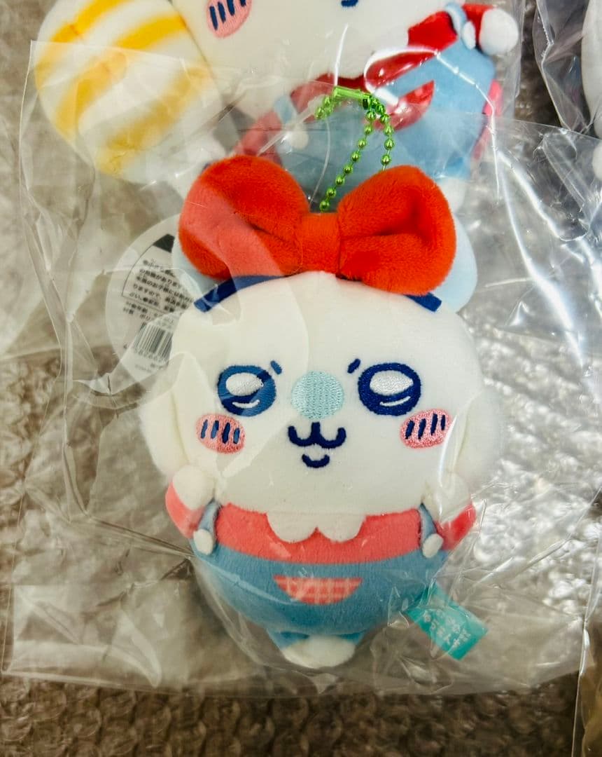 ちいかわ ワクワクゆうえんち ぷちミニマスコット うさぎ ハチワレ 4点 新品