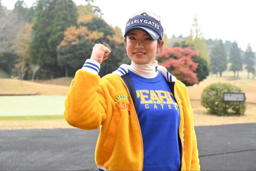 PEARLY GATES セーター　ホワイト　24年AWモデル　美品　裏地あり