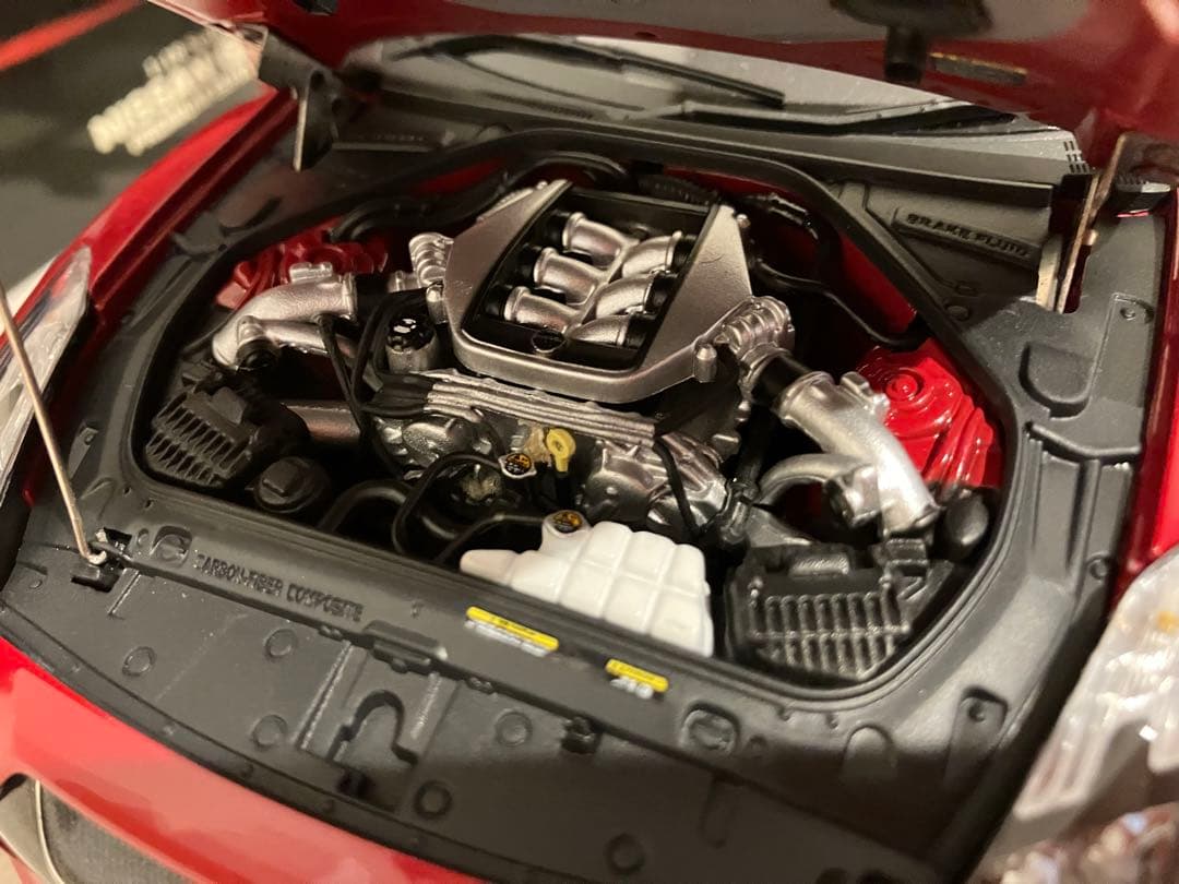 1/18 京商 日産 スカイラインGTR R35 Premium