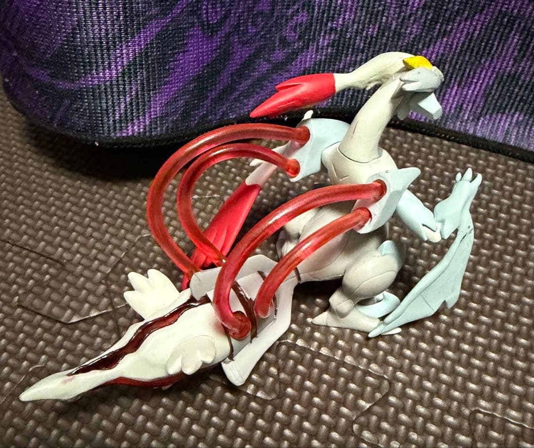 立体ポケモン図鑑　ホワイトキュレム　オーバードライブ