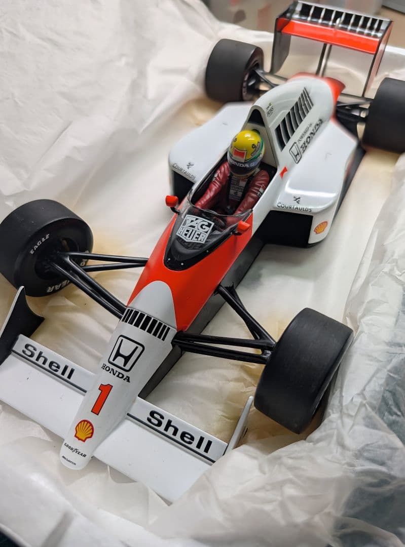 ミニチャンプス 1/18スケール マクラーレン・ホンダ アイルトン・セナ