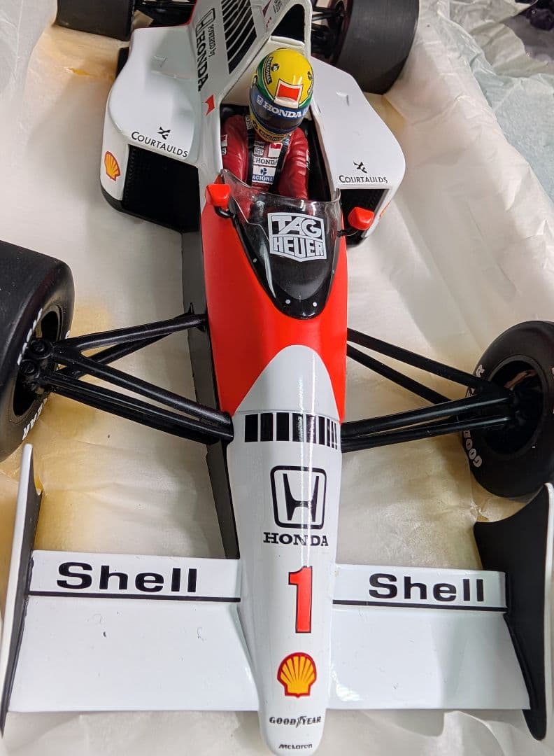 ミニチャンプス 1/18スケール マクラーレン・ホンダ アイルトン・セナ