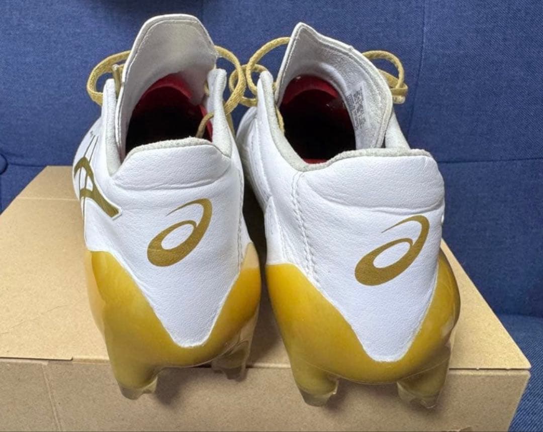 ミ*ル様 ASICS サッカースパイク　DS Light X-FLY 4ホワイト