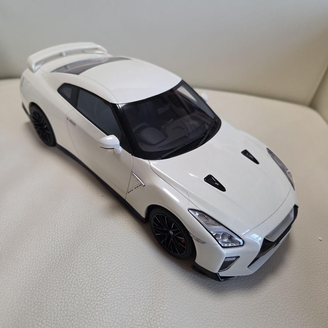 京商 日産 R35GT-R 1/18ミニカー