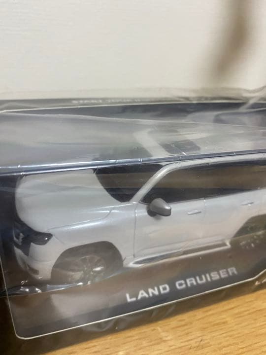 トヨタ　ミニカー　非売品　ランドクルーザー300