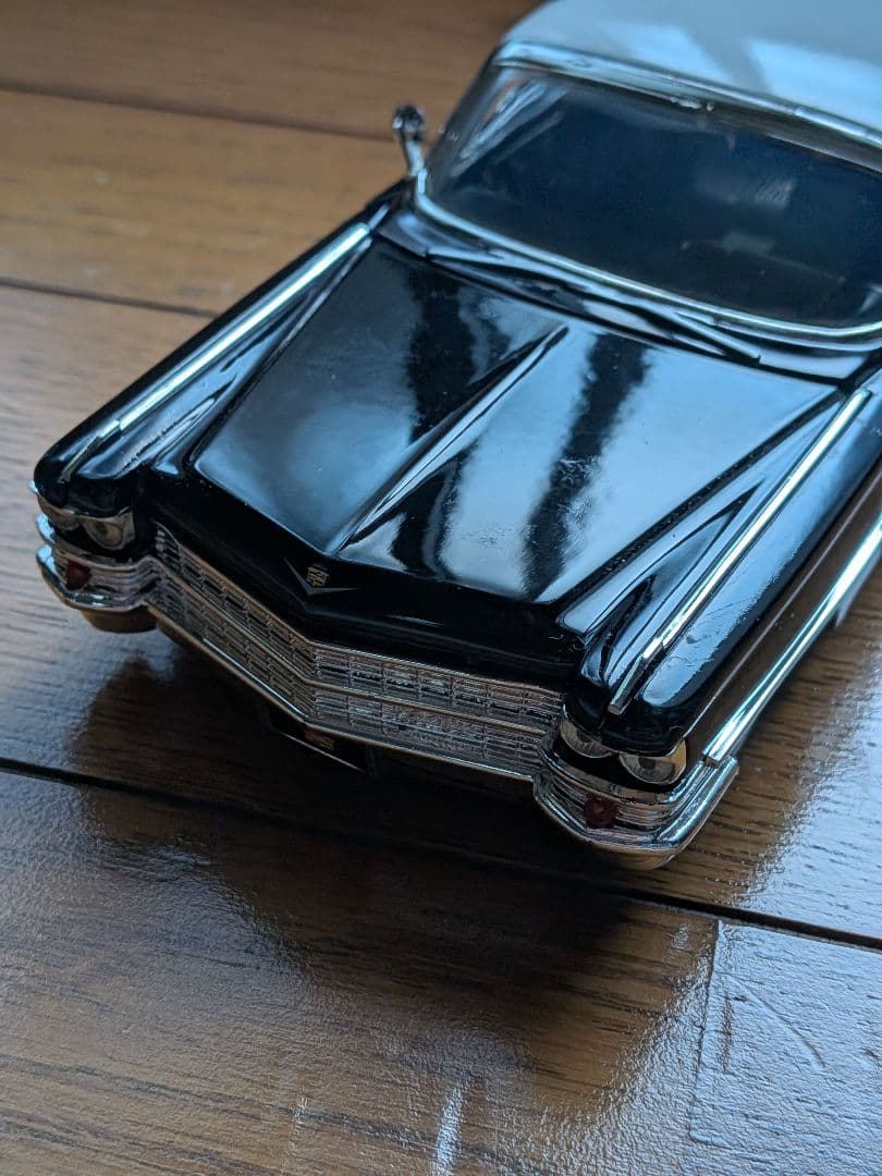 アメ車 CHEVROLET CADILLAC 1/24 キャデラック