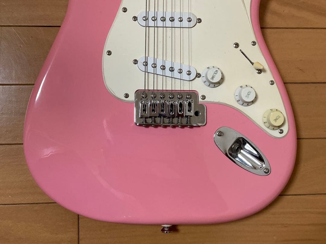 【値下げ！】エレキギター SQUIER BULLET STRAT 純正ケース付