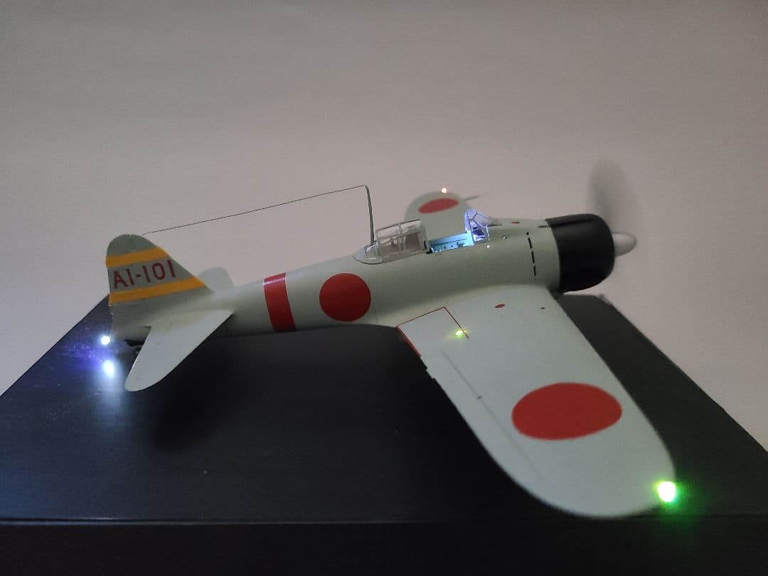 日本海軍 零式艦上戦闘機21型 空母赤城搭載機 リアルモーターライズ完成品