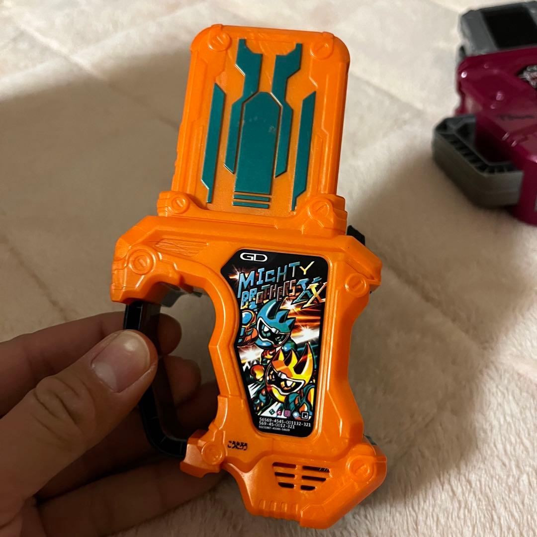 baiya エグゼイド　マイティX ゲーマ　β ガシャコンソード　ケース