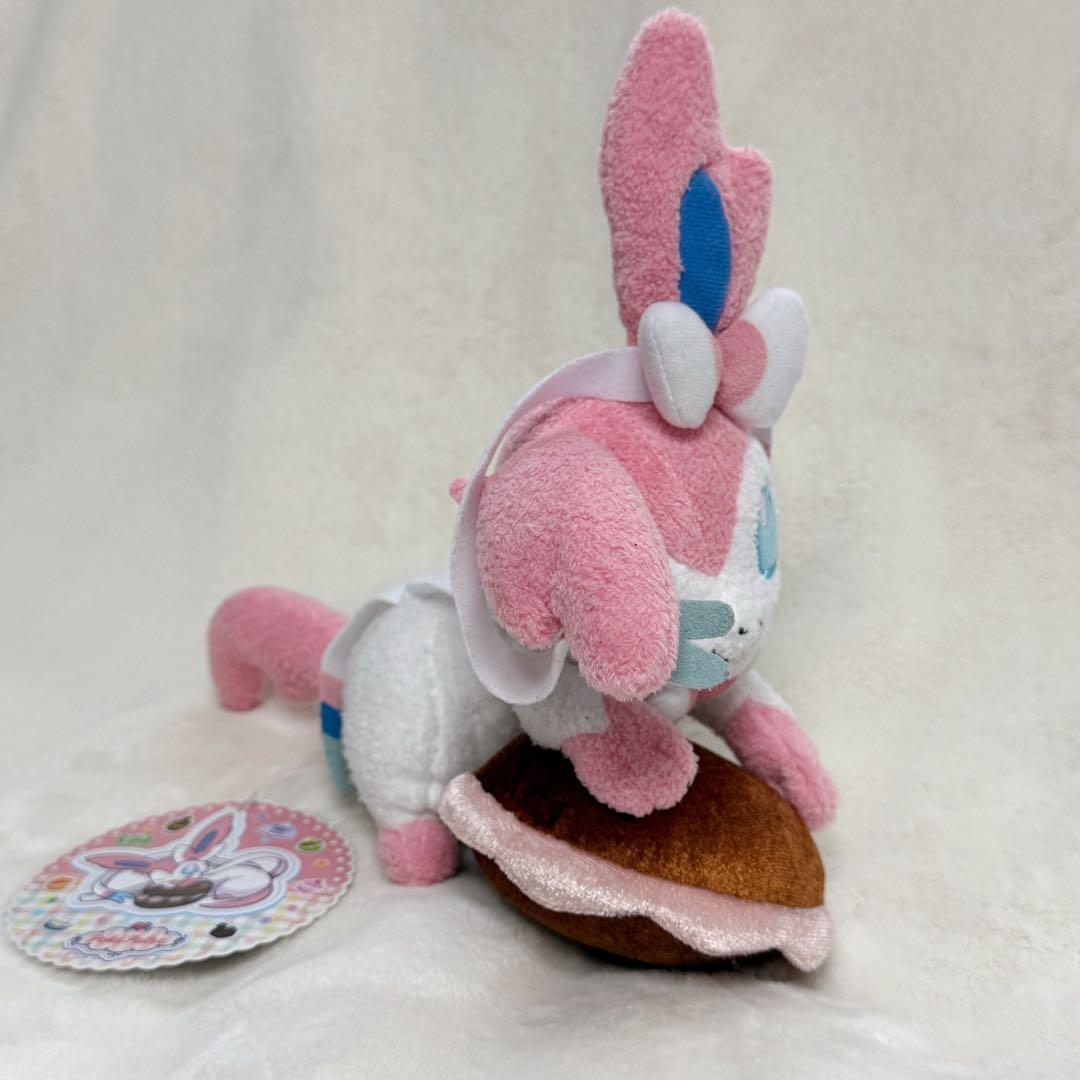ポケモンセンター限定　ニンフィア　ぬいぐるみ　ポケパルレ
