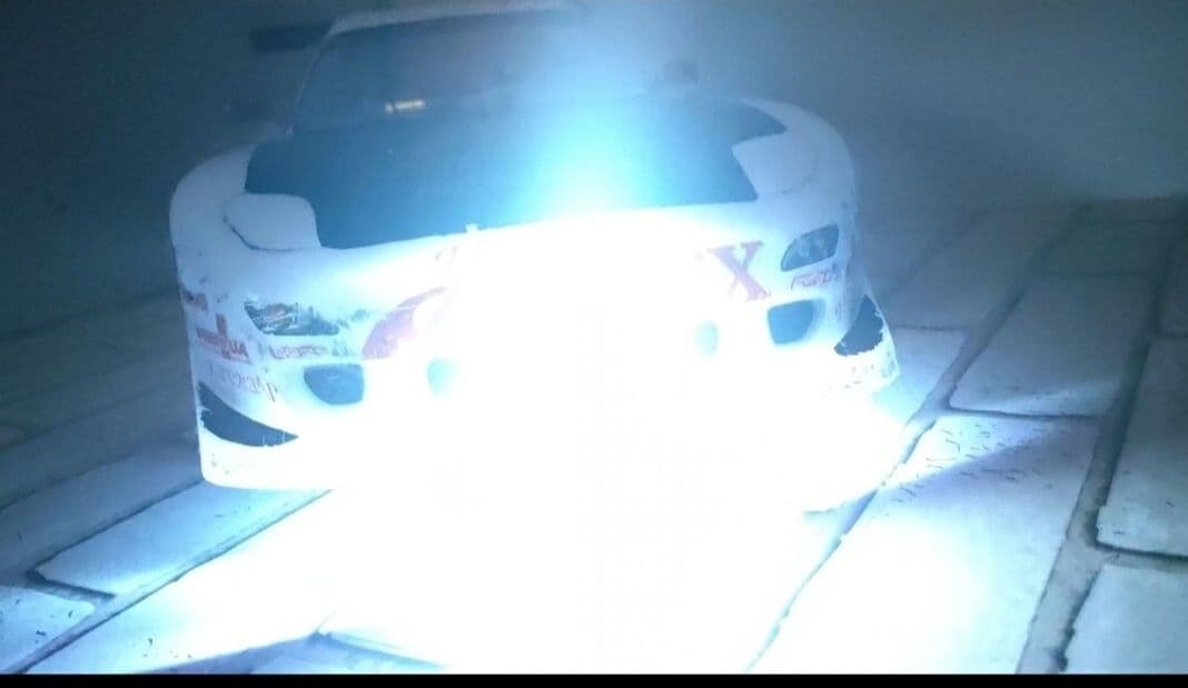 タミヤ　TLフロントワンウェイ等Apex RX-7 ボディ珍品ストロボユニット付