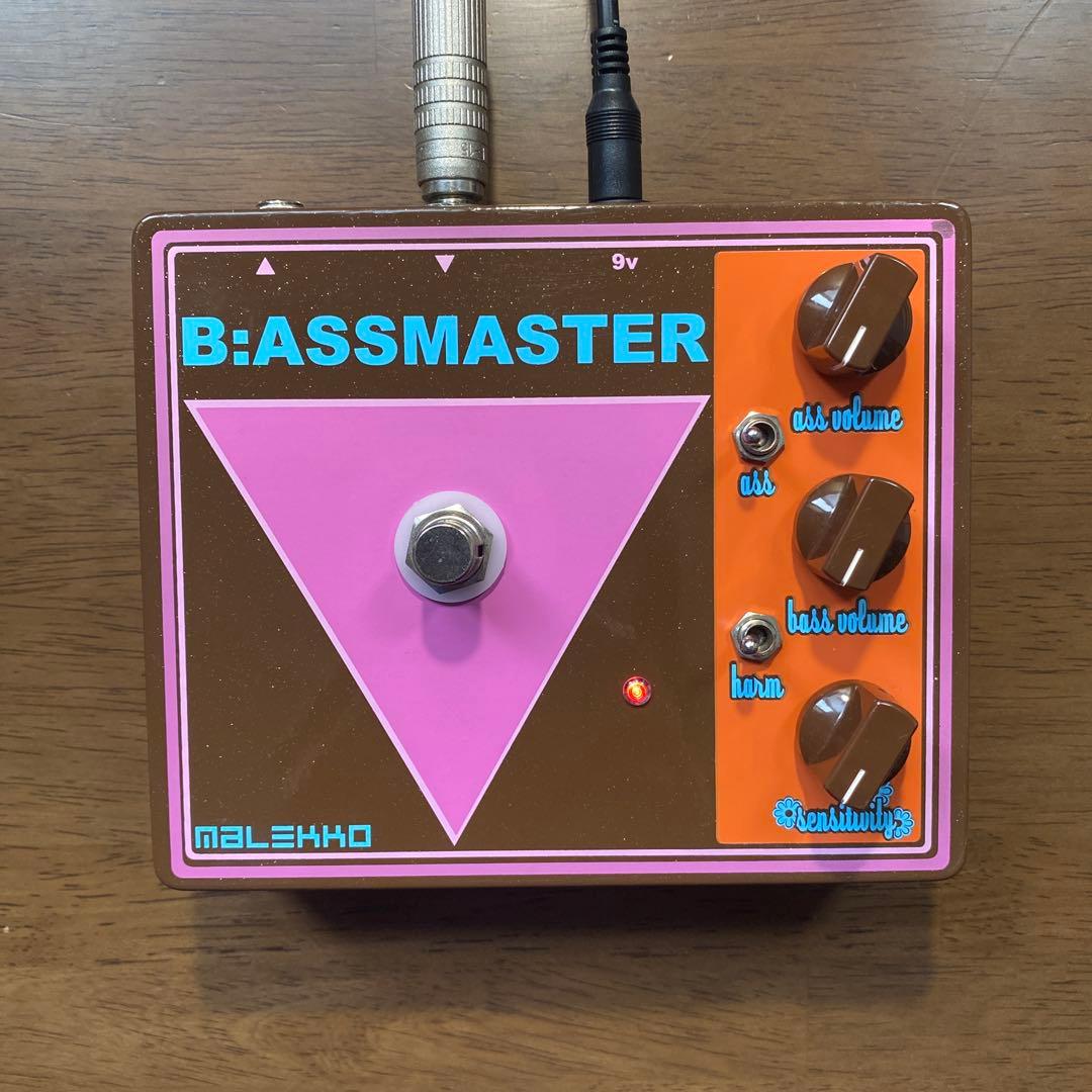 ベース Malekko Heavy Industry B:ASSMASTER