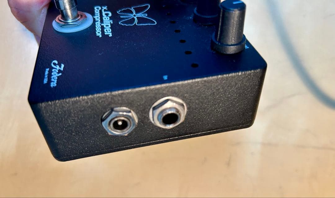 ベース Fodera x-Caliper Compressor
