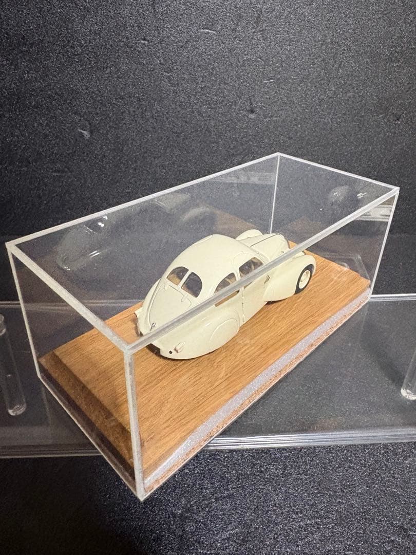ミニカー heco 1/43 Bugatti T73A 1947