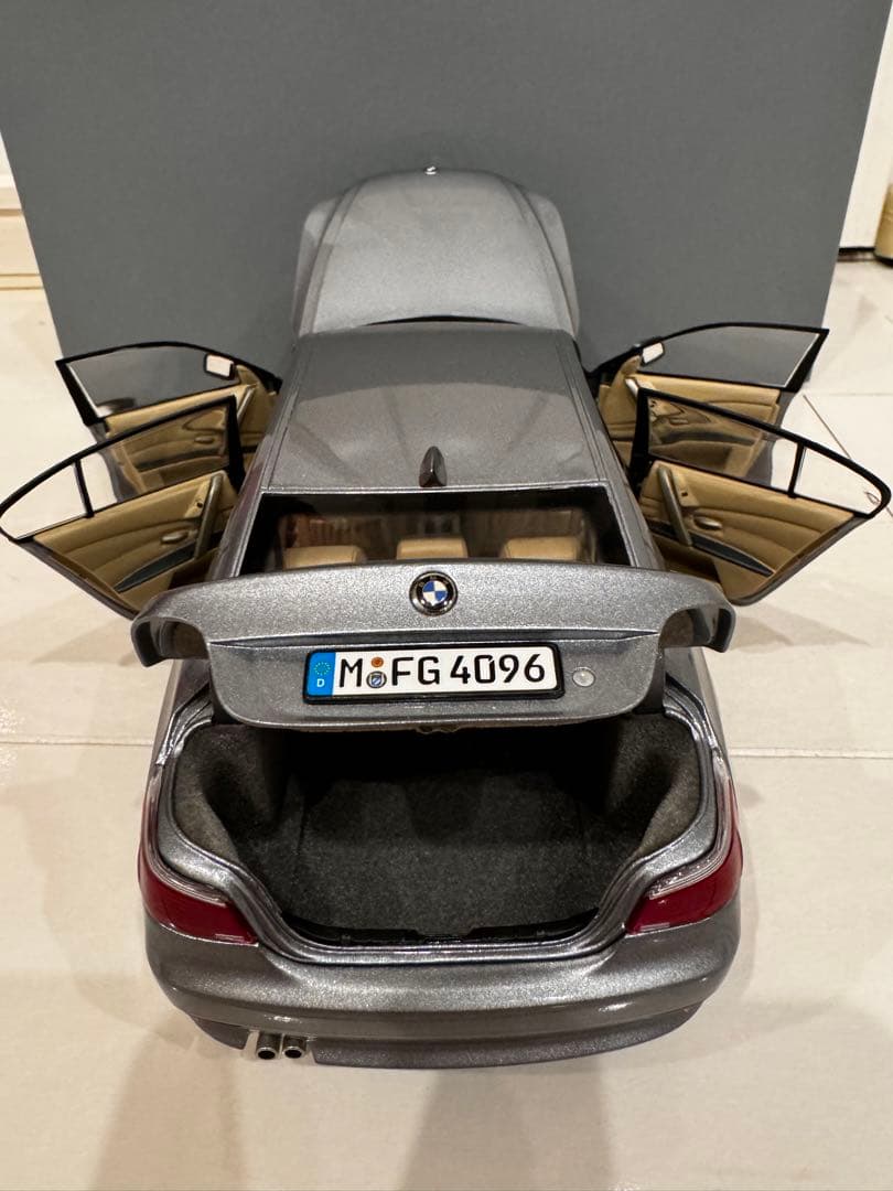  5er E60 ミニカー 京商 Kyosho ディーラー別注 18