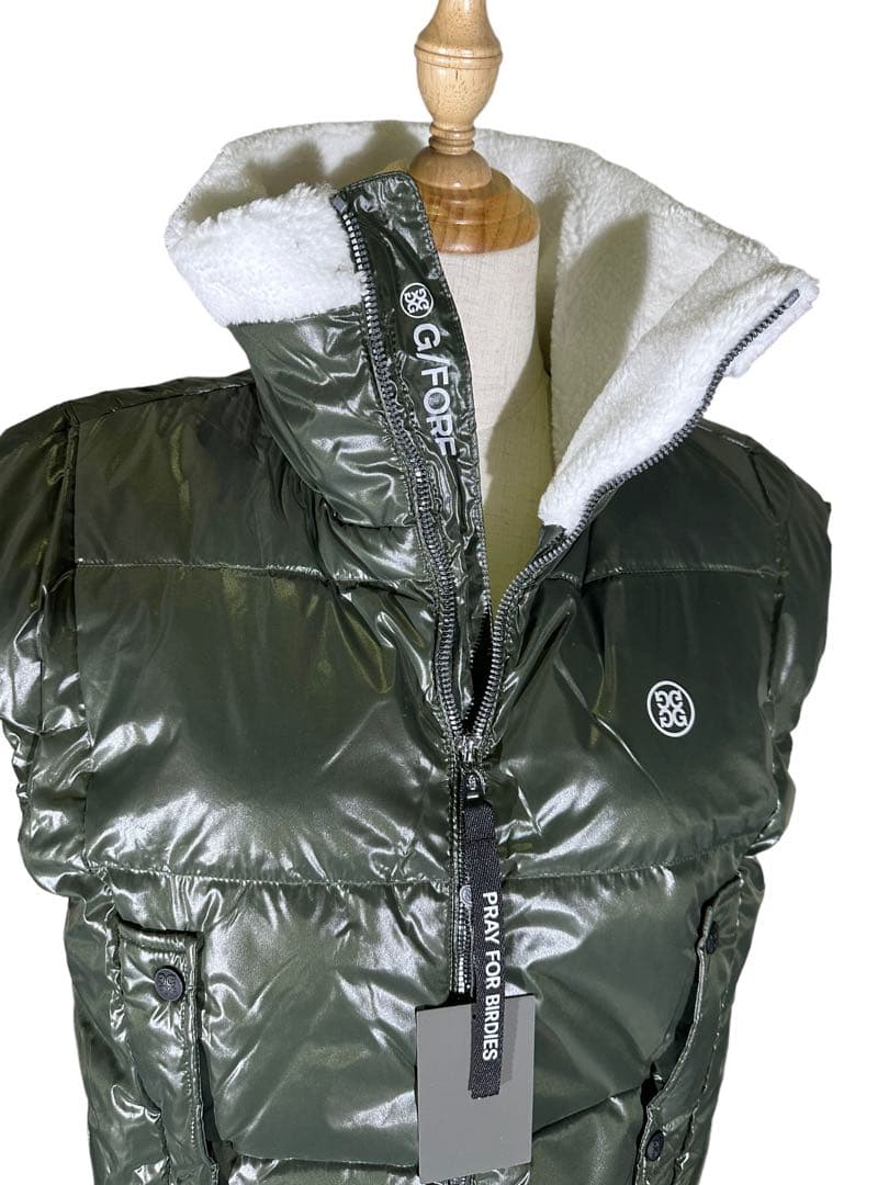 セール❣️G/FOREジーフォアレディースショートダウンベストsizeMカーキー