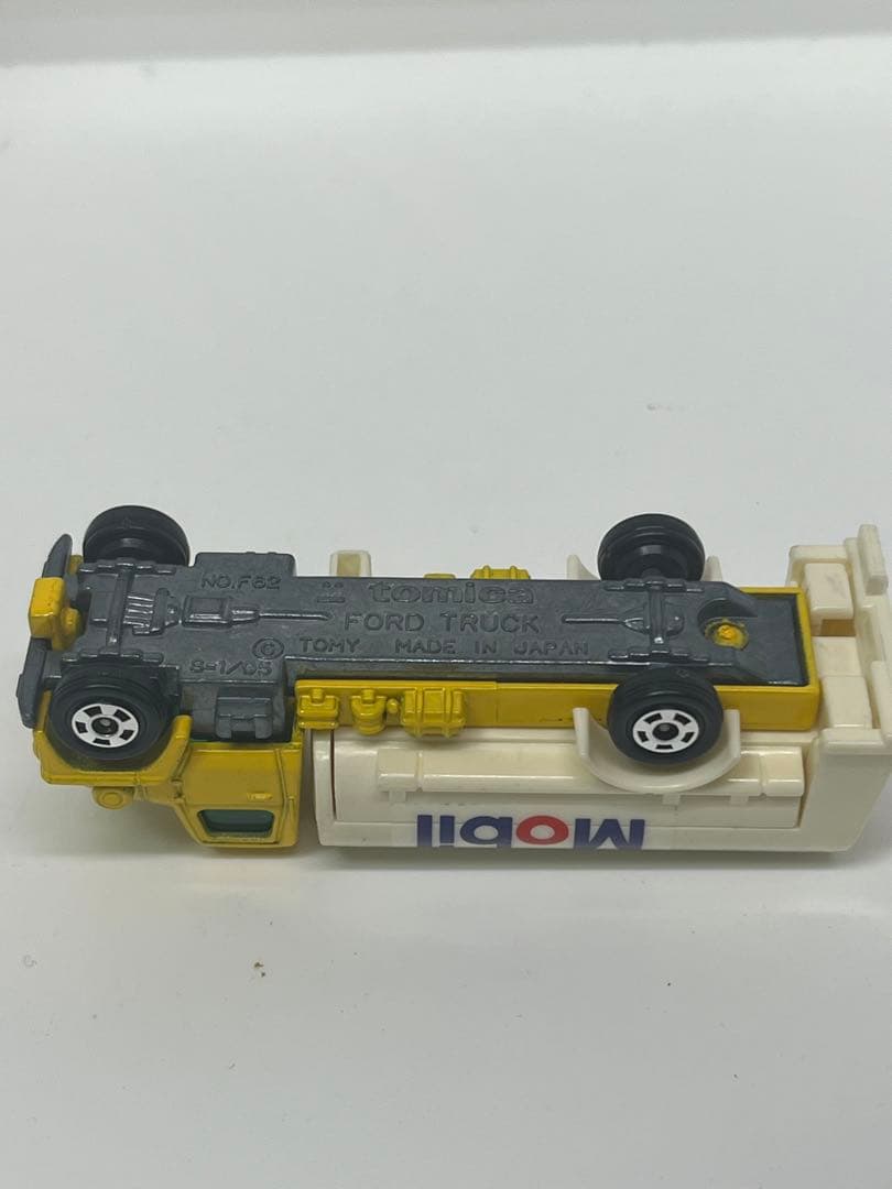 トミカ 激レア 青箱 フォード タンクローリ ミニカー大百科未掲載モデル