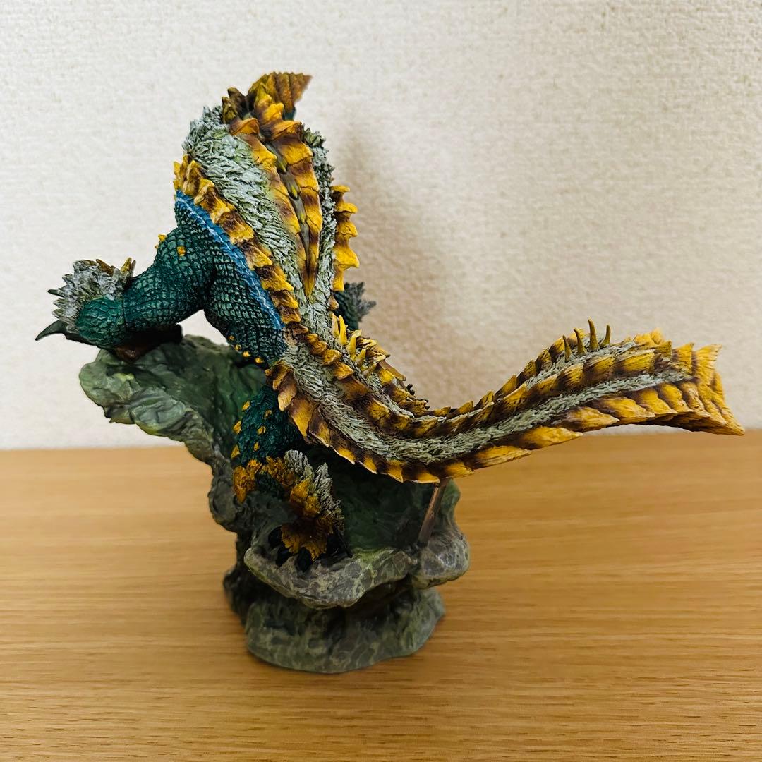 カプコンフィギュアビルダー クリエイターズモデル　雷狼竜ジンオウガ　フィギュア
