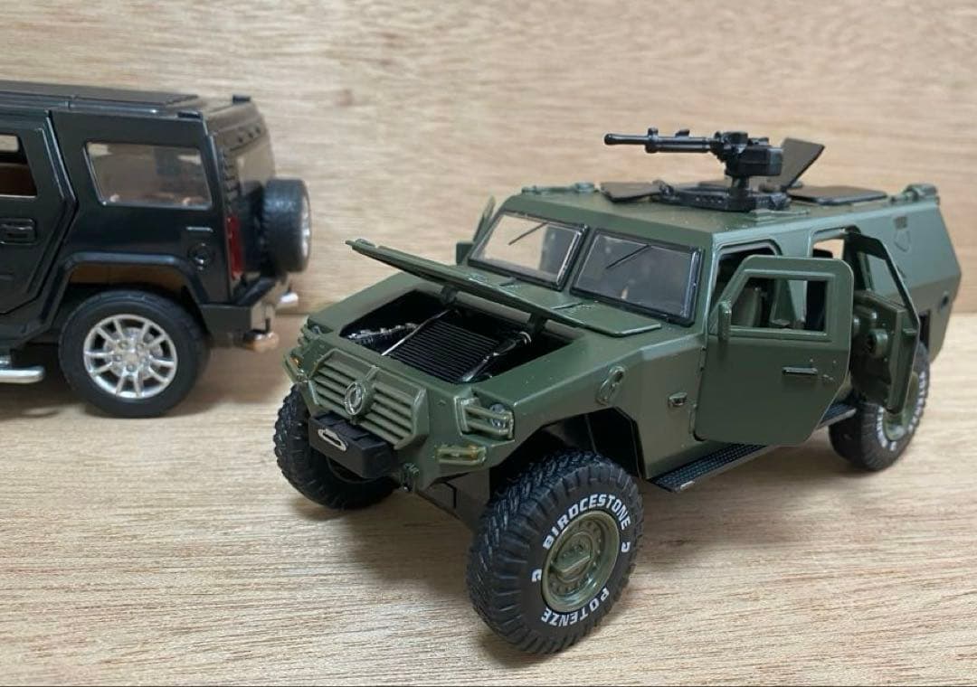 レア！1/24 装甲車　ミニカー　東風汽車集団　東風　EQ2050 猛士