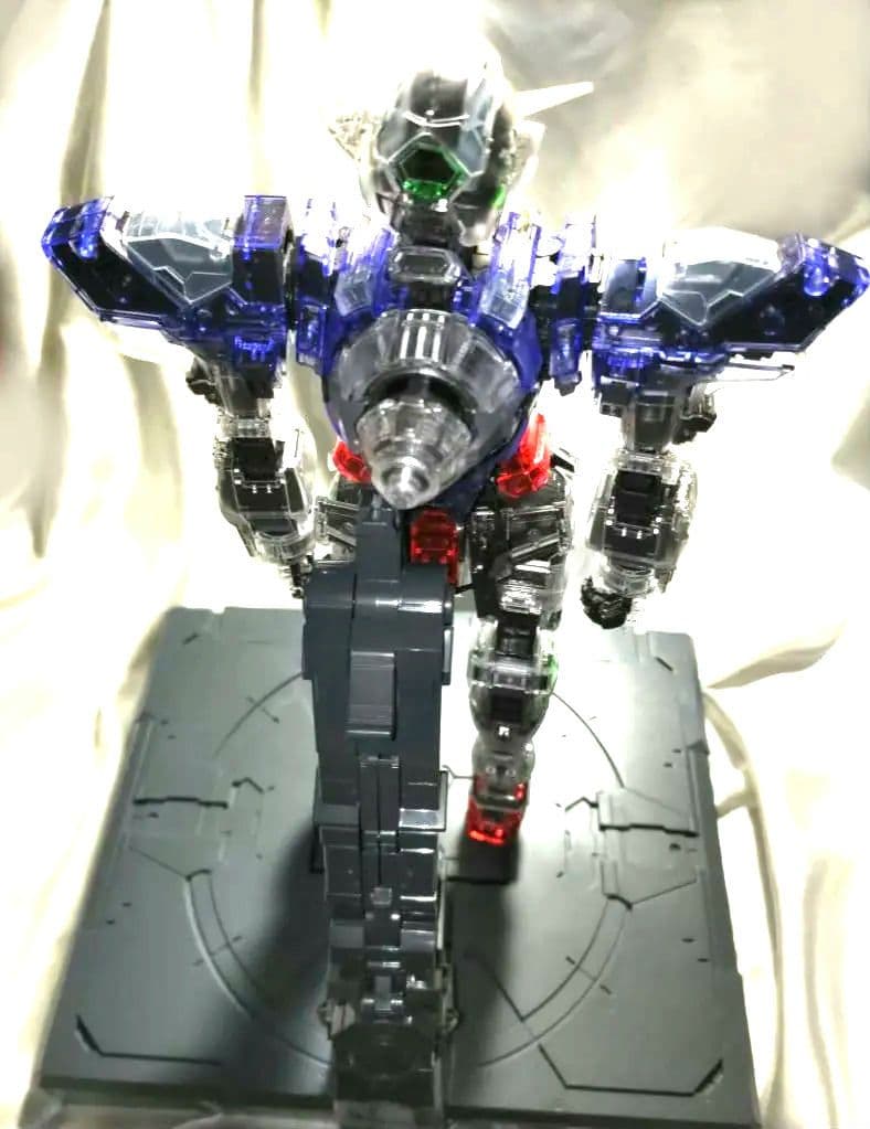 PG 1/60 ガンダムエクシア (LIGHTING MODEL)組立済LED付