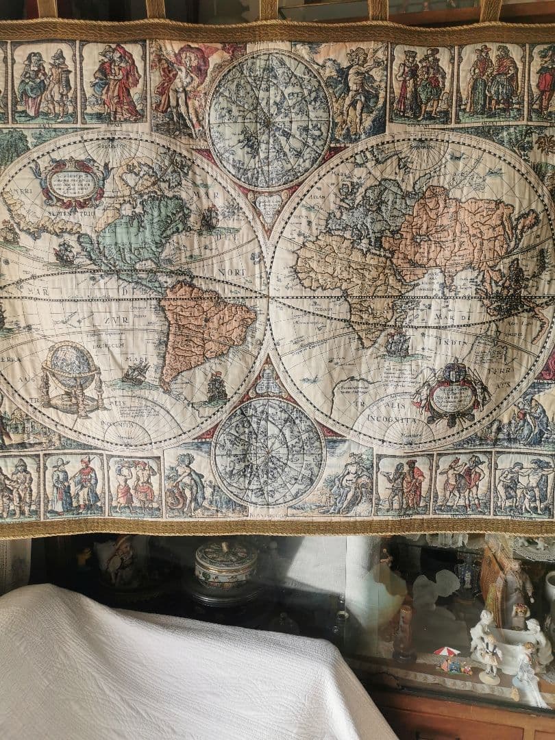 アンティークドイツ ローゼル 17世紀世界地図天体図 ブティ風キルト タペストリ