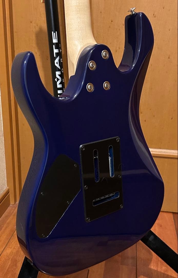 【極美品】Ibanez Gioシリーズ　　ブルー　キルトトップ　ケース付き