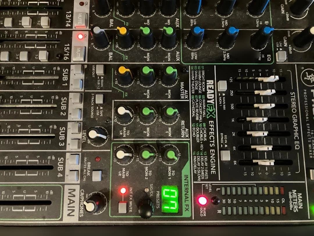 Mackie PROFX16V2 アナログミキサー