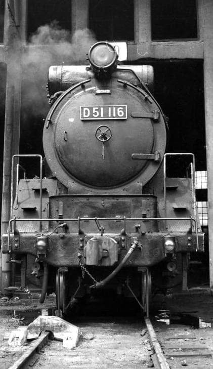 お宝放出！「Ｄ５１１１６の製造銘板」実装品です。