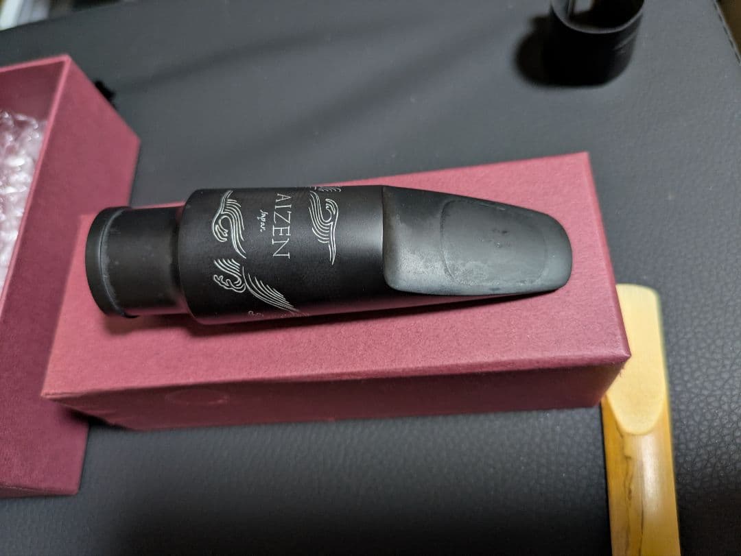アイゼン　テナーサックス用マウスピース　LS7　リガチャーつき