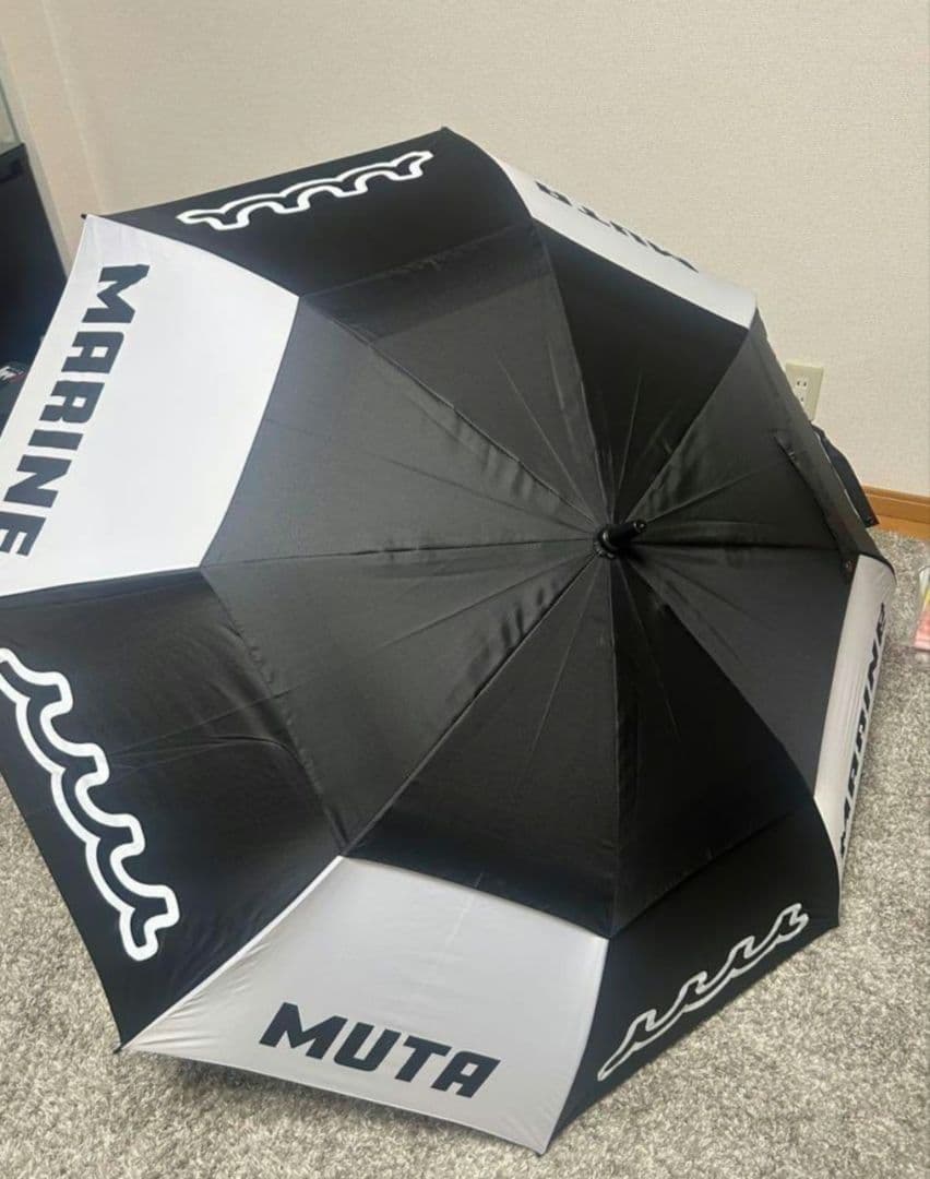 MUTA スタンド式キャディバッグ ホワイト×ブラック　傘付き